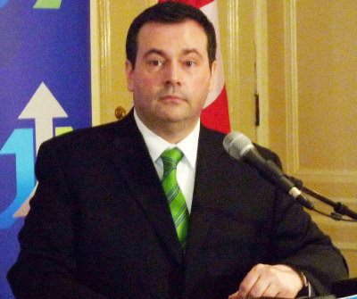 <a href='http://www.canadaonline.cn/' target='_blank'>学在加拿大</a>